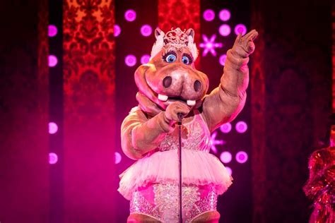 Hippo Moet ‘the Masked Singer Verlaten Wie Schuilt Er Achter Het