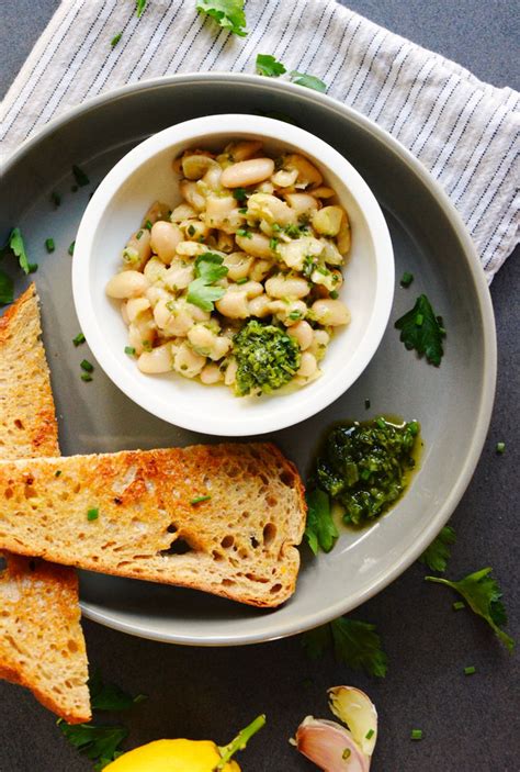 Creamy Cannellini Beans With Herbs