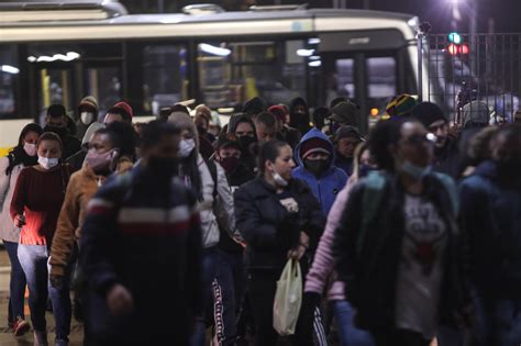 Greve Parcial De Nibus Afeta Passageiros Na Cidade De S O Paulo