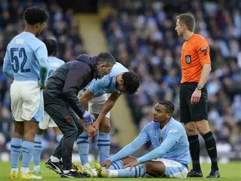 Pep Guardiola provides fresh Manuel Akanji injury update ahead of ...