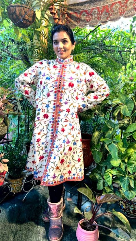 White Kashmiri Hand Embroidered Aari Work Jacket Fashion Work