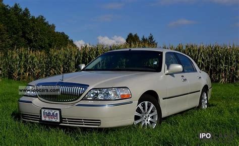 2005 Lincoln Town Car Signature Limited 4-door wagon TOP - Car Photo ...