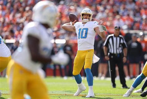 Justin Herbert Paces Improved Chargers Offense In Win Vs Broncos Key