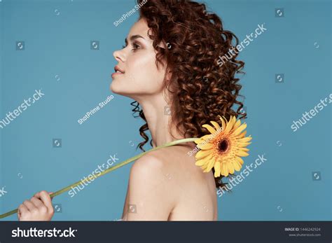 Curly Hair Beautiful Woman Naked Back Stock Photo 1446242924 Shutterstock
