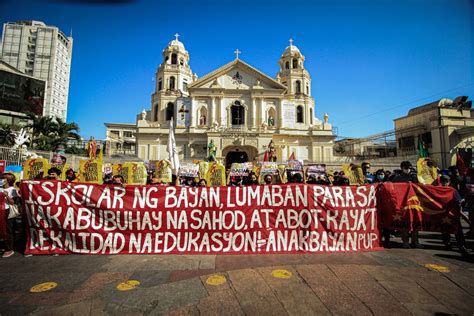 Habunnypaskomiket On Twitter Rt Layalacerna Rebolusyon Ni