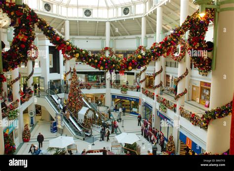 Falkirk Shops For Christmas Shopping Callendar Square Shopping Mall