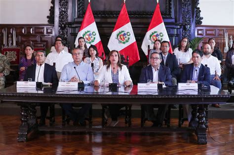 Dina Boluarte Descarta Renunciar Y Anuncia Recomposición Del Gabinete