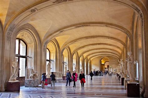 Louvre Museum Tickets Price - All you Need to Know 2024 - TourScanner