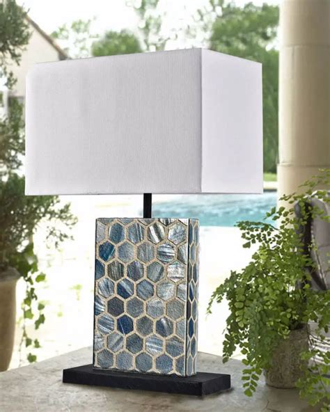 Guide To White Lamp Shades F A Q About White Lamp Shades Mondoro