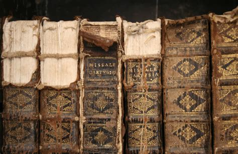 old books in Valldemossa | Astrid Kopp | Flickr