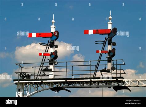 Lower Quadrant Semaphore Stop Signal Hi Res Stock Photography And