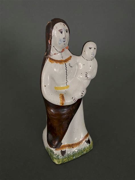 Vierge à l enfant en faïence Malicorne de Nevers fin XVIIIe H5370 Blanc