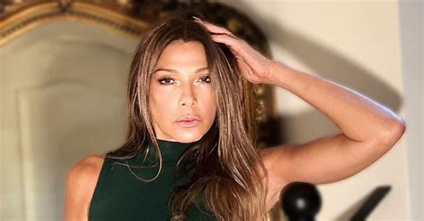 A los 58 años Catherine Fulop lució su vestido de bodas y recordó su