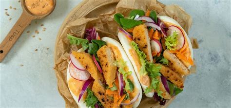 Pan Bao Con Nuggets Veganos Verduras Y Sriracha Nestl Cocina