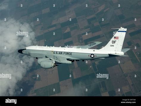 Rc 135w rivet joint aircraft flies hi-res stock photography and images ...