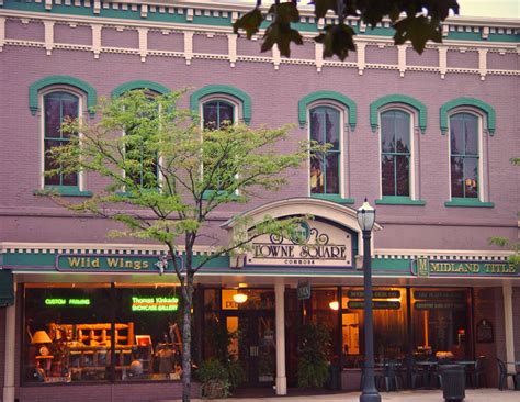 Medina Public Square Arcade Storefronts And Offices Towne Square