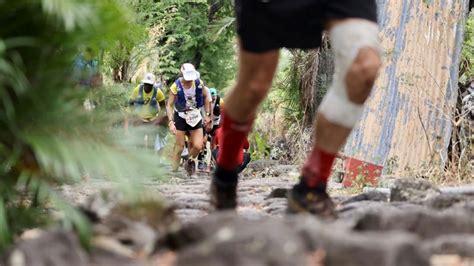 Grand Raid Les Derniers Coureurs De La Diagonale Et Du Trail De