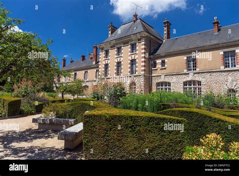 Fleurs royales hi-res stock photography and images - Alamy