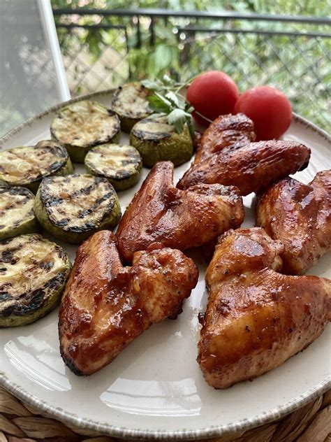 Grilled Chicken Wings with Buffalo Sauce - Top Moms Ideas