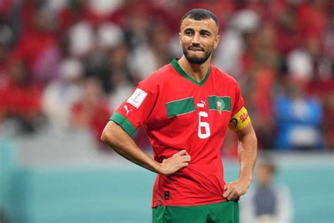 Moroccos Romain Saiss Reportedly Forced To Leave Al Sadd SC