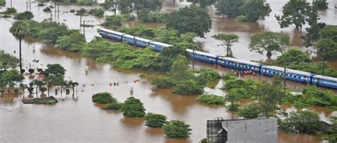 Ndrf Team Rescues All 1000 Stranded Passengers From Mahalaxmi Express