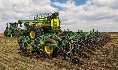 John Deere P600 Precision Air Hoe Drill Extends The Work Width While