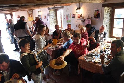 À Brion Puy de Dôme la foire est un retour aux traditions La Montagne