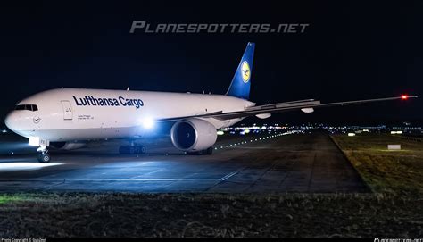 D Alfc Lufthansa Cargo Boeing Fbt Photo By Guozeyi Id