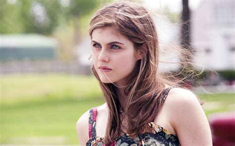 Women Face Actress Alexandra Daddario Brunette