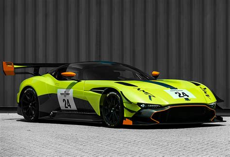 Aston Martin Vulcan Amr Pro