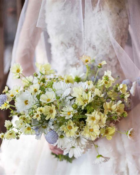 17 Darling Daisy Bouquet Ideas for Any Wedding