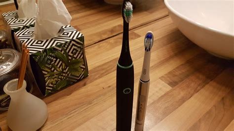 Happybrush im Test Ist DHDL Zahnbürste besser als Oral B STERN de