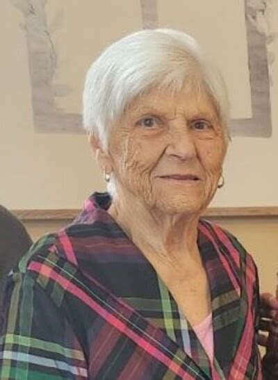 Obituary Esther Devore Of Grove City Ohio Spence Miller Funeral Home