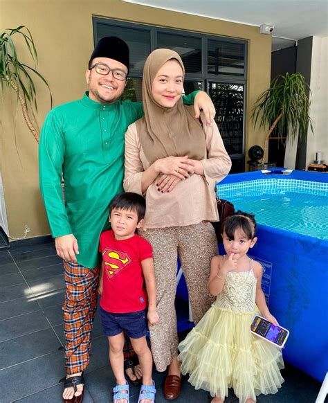 Syatilla Melvin Selamat Lahir Anak Ke 3 Shaheizy Sam Terus Upload Foto