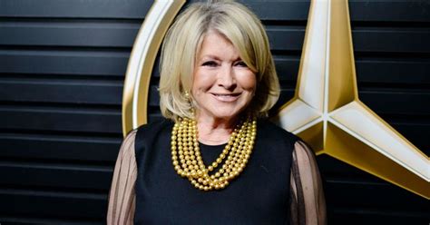 Martha Stewart Becomes Oldest ‘sports Illustrated Swimsuit Cover Model