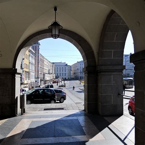 Datei Blick Auf Den Linzer Hauptplatz By Ohsieli Linzwiki