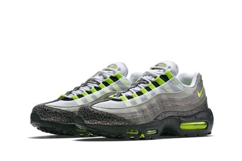 Nike Air Max 95 Blackvoltmedium Ashdark Pewter Hypebeast