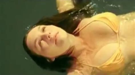 Nude Video Celebs Marie Gili Pierre Nude La Mer A Boire 2001