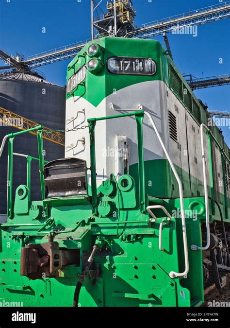 EMD GP9 locomotive up close Stock Photo - Alamy