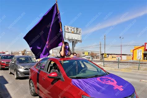 Piden Justicia Por Desaparecidas Y Feminicidios Frente A Oficinas De FGE