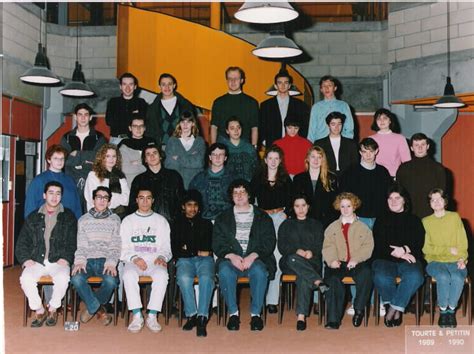 Photo de classe TG2A de 1989 Lycée Raymond Queneau Copains d avant