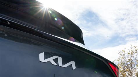 Vfacts May 2022 New Car Sales Slip Again As Kia Beats Hyundai Mazda