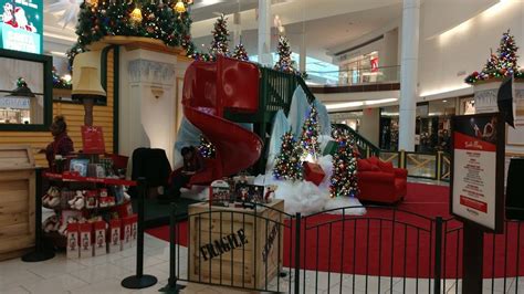 The Santa Claus Photo Area At Cherry Hill Mall In Cherry Hill New