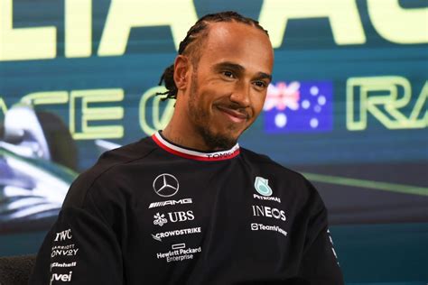 Vegan F1 Champion Lewis Hamilton Opens a Vegan Restaurant in Milan ...