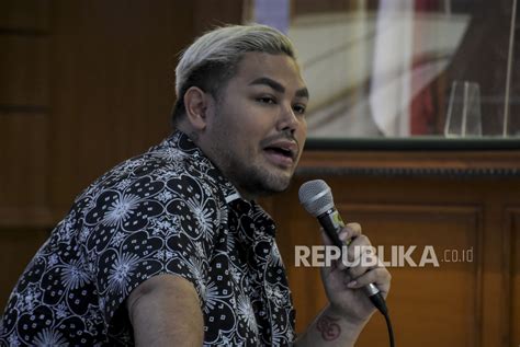 Acara Brownis Ditegur Kpi Ini Tanggapan Ivan Gunawan Sebagai Host