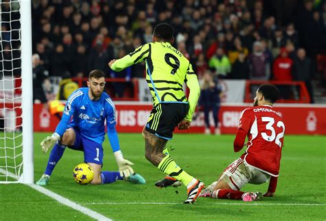 サッカー＝アーセナル勝利で2位浮上、ブライトンは大敗 冨安と三笘欠場 ロイター