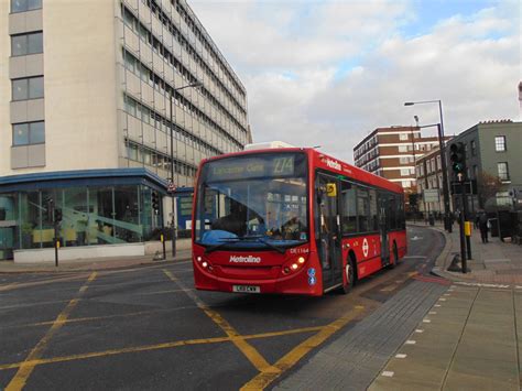 Lk Cww London Metroline Hadliegh Flickr