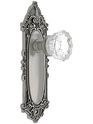 Largo Design Door Set With Fluted Crystal Glass Door Knobs