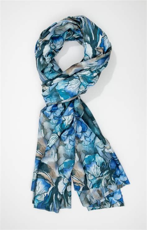 FOULARD CHAUD IMPRIME 22 95 Armand Thiery