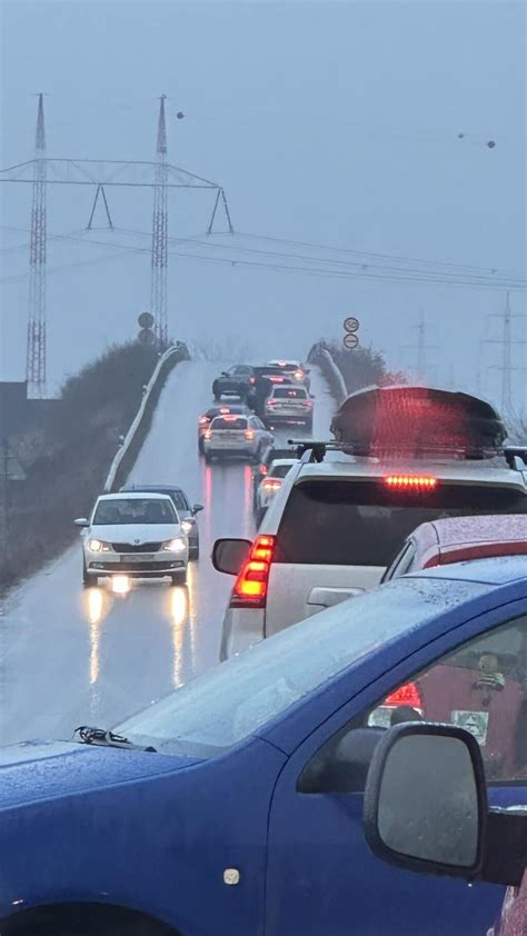 Mykli Ste Sa Na Chodn Ku A Zranili Ste Sa Iadajte Od Kodn Na Ak